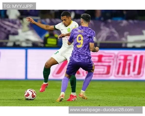 中超焦点战智诚迎战泰达两队争夺宝贵积分激战正酣